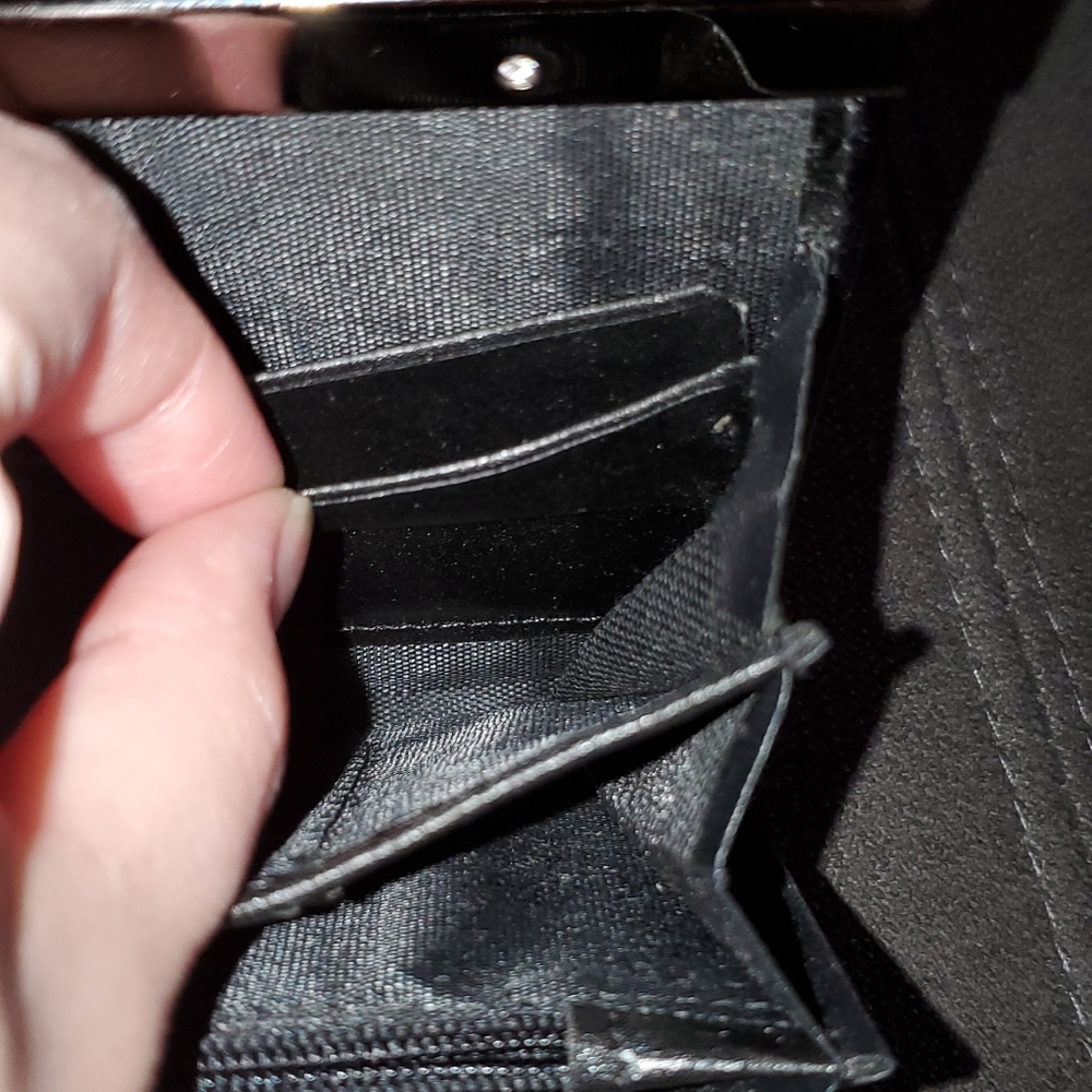 Black wallet - Picture 7 of 8
